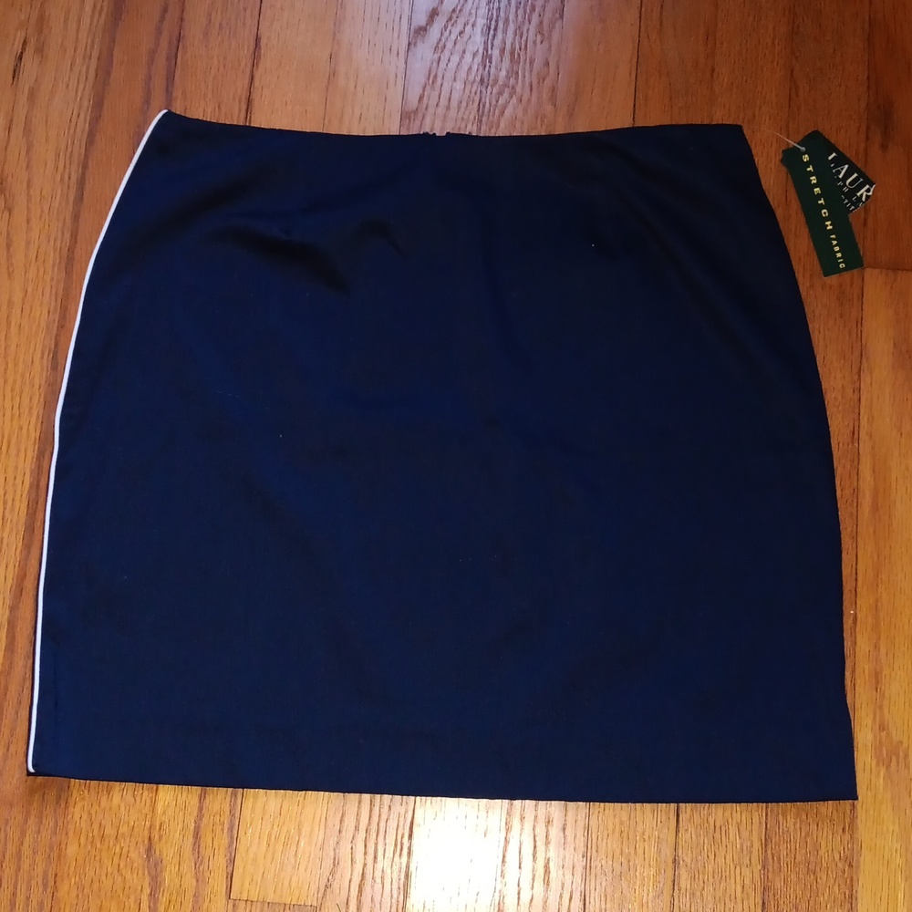 NWT Lauren by Ralph Lauren Navy Skirt with Piping ■ Size 14P